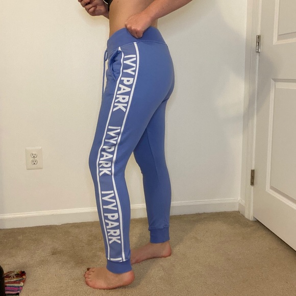 IVY PARK Sweats - Picture 1 of 3